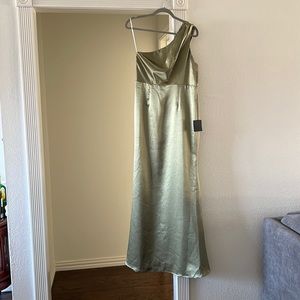 Unworn, brand new formal dress.